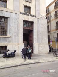 Indirizzo, codice abi e cab agenzia. Corto Circuito All Unicredit Di Piazza Borsa