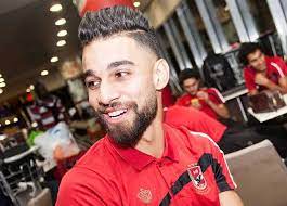 لاعب النادي الأهلي ومنتخب مصر، عمرو السولية (يمين)image caption: Ø¹Ù…Ø±Ùˆ Ø§Ù„Ø³ÙˆÙ„ÙŠØ© ÙŠØ¹ÙˆØ¯ Ù„Ù„ØªØ¯Ø±ÙŠØ¨Ø§Øª Ø¨Ø¹Ø¯ 6 Ø£ÙŠØ§Ù… ÙˆØ§Ø®ØªØ¨Ø§Ø± Ø·Ø¨ÙŠ Ù„Ø­Ø¬Ø§Ø²ÙŠ Ø§Ù„Ù…ØµØ±ÙŠ Ø§Ù„ÙŠÙˆÙ…