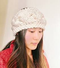 Ravelry: The Alice Headband pattern by Alexandra Cooke
