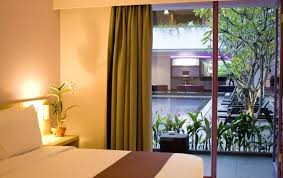 Fasilitas lengkap, dapur bisa memasak disediakan kompor gas, rice cooker, kulkas, piring, gelas. Apartemen Murah Di Bali Archives Nengbiker Parking Only