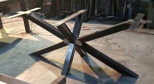 Un choix unique de table fer forgé disponible dans notre magasin. Am Fer Tables A Manger