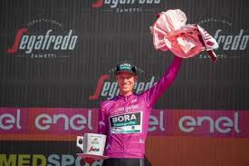 Instead, they will be chasing the. Giro D Italia Stock Photos And Images 123rf