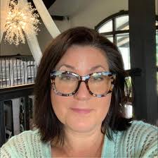 HI ladies, as I have lost weight, my skin just gets more saggy. Mostly I  wear clothes and hide it but how do I deal with the droopy and wrinkly  face? anyone