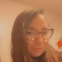 Amanda Ratz's Instagram, Twitter & Facebook