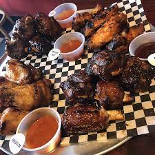 Gluten free menu, dedicated fryer, wings + 8 more. Grillin Wings Things Gluten Free Denver 2021