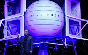 Jun 07, 2021 · jeff bezos on monday announced he's going to space with his brother, mark bezos, on july 20. Richard Branson Et Jeff Bezos Dans L Espace Et Apres Le Parisien