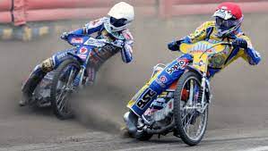 Tomasz gollob spent almost all of his career with hometown club bydgoszcz until he moved to unia tarnów in 2004. Zuzel 2008 Stal Gorzow Unia Leszno 48 42 Popis Tomasza Golloba Sport Tvp Pl