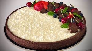 Crostata al cocco e cioccolato bianco con composta di rabarbaro. Crostata Al Cacao Con Namelaka Al Cioccolato Bianco E Frutta Fresca Youtube