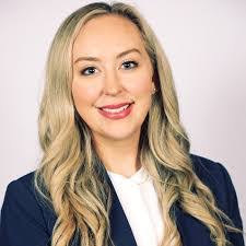 Carrie Slack's Instagram, Twitter & Facebook