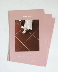 misaはinstagramを利用しています pink seating card semicustomdesign カードタイプの席次表 シンプルだけど存在感のあるものに a5サイズのカードでゲストの方が 最大80 90名さままで制作できます サンプルのモデ 結婚式 招待状 席次表 カード