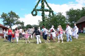 Was wird an midsommar gefeiert? Midsommar