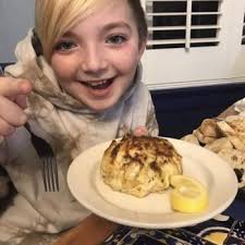 FLOYD'S CROSSROADS PUB