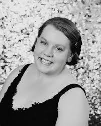 Alexandra Ellen's Instagram, Twitter & Facebook