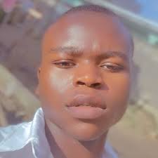 🇨🇲 Francis Ngannou with Kylian Mbappé Ndolè and miondo 😋 (if you know…..  you know)