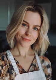 Jessica Riner's Instagram, Twitter & Facebook