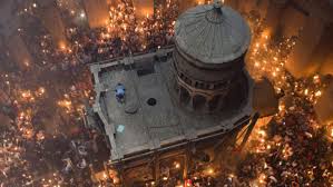 Lumina lui hristos cel inviat luminează tututor! TradiÈia RespectatÄ De Peste Un Mileniu Ceremonia Aprinderii Luminii Sfinte La Ierusalim Live Ea Md