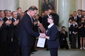 Maybe you would like to learn more about one of these? Elzbieta Witek Kim Jest Nowym Minister Spraw Wewnetrznych I Administracji Zyciorys Gazetaprawna Pl