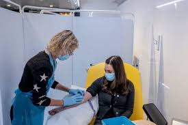 Las pruebas de la vacuna contra el coronavirus que desarrollan la farmacéutica astrazeneca y la universidad de oxford fueron puestas en pausa por precaución. Astrazeneca S Covid 19 Vaccine What You Need To Know The New York Times