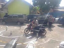 Jalan yang ditutup pedagang di daerah bekasi. Uu 22 Tahun 2009 Tentang Lalu Lintas Dan Angkutan Jalan Jogloabang