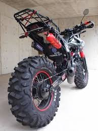 Looks Perfect For A Road Trip But I D Move That Exhaust Up Higher With A Bike Like That I D Plan On Tackling Some Ep Motorcycle Voitures Et Motos Velo Moto