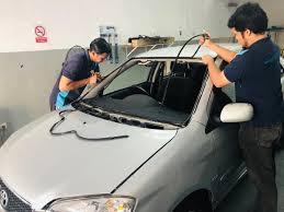 #tutorialdiy #automotif untuk melihat artikel selengkapnya. Celah Cermin Masuk Air Bila Hujan Siapa Pernah Hadapi Masalah Cermin Bocor Masuk Angin Air Selalunya Kalau Masuk Angin Tu Kita Tak Berapa Perasan Bila Hujan Baru Perasan Cermin Bocor Apabila Celah Cermin