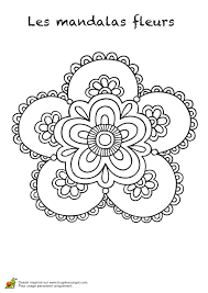 Motif dessiné à la main, pdf au format a4 à télécharger, imprimer et à colorier. Mandalas Fleurs Recherche Google Coloriage Mandala Coloriage Mandala Facile Coloriage