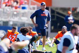 Broncos Defensive Coordinator Steps Up To Run Practice
