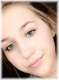 Emily Brasel's Instagram, Twitter & Facebook