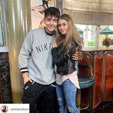 Zostaw łapę w górę i suba :d! Sylwia Przybysz I Jan Dabrowski Skrytykowani Za Swoj Wiek Mloda Mama Nie Pozostala Dluzna