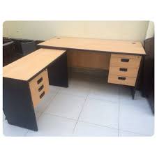 For Sale L Office Wood Good Condation Price 30 Bd للبيع مكتب على شكل L خشب بحالة جيدة السعر 30 Bd Tel 33770050 Home Decor Desk Corner Desk