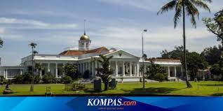 Ekspor tersebut dilaksanakan secara serentak dari 17 pintu ekspor indonesia dan akan dikirimkan ke 61 negara tujuan ekspor. Bertualang Menapaki Megahnya Istana Kepresidenan Di Bogor Halaman All Kompas Com