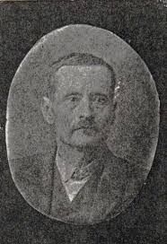 Calvin Latimore's Instagram, Twitter & Facebook