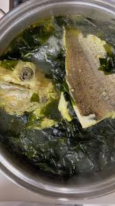#참돔미역국, #살발라내고 #머리몸통뼈구워서, #끓이라고해서 #끓여봄