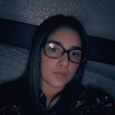 Bloodthirsty hound at the door in Warrington, England.