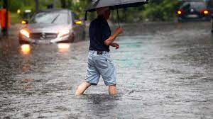Warnungen vor starkregen, glatteisregen, sturm, orkan, hitze, glatteis für deutschland Nach Jahrhundertregen In Berlin Badegewasser Vorerst Meiden B Z Berlin