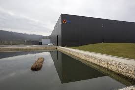Plateforme Logistique De Velaines Un Des Site De L Agence Logistique Nationale Aln Qui Assure Pour Le Parc De Production La Batiment Plateforme Logistique