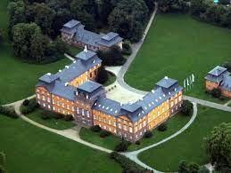 Heinen + löwenstein zählt zu den führenden medizintechnischen unternehmen. Schloss Lowenstein Kleinheubach Cityseeker