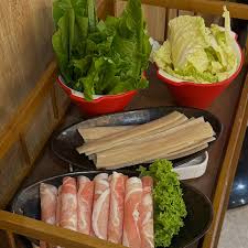 Trying out; Di Guo Jiang Hu in JB! 🍽️ The staff cooks ...