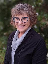 Susan Lovelace's Instagram, Twitter & Facebook