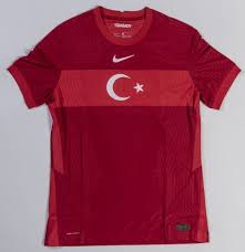 Melde dich jetzt an, um trikots hinzuzufügen und football kit archive zu verbessern. Turkei Authentic Auswarts Em Trikot 2020 21 Hierbeimir