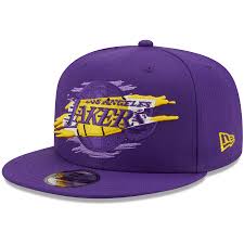 Let everyone know where your allegiance lies. Los Angeles Lakers New Era Logo Tear 9fifty Snapback Hat Purple