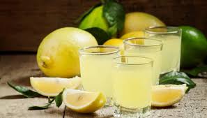 Inoltre ci consente di evitare uno spreco molto frequente: Ricetta Come Preparare Il Limoncello In Casa Le Ricette Di Buonissimo