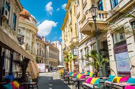 Sejururile sunt flexibile si pot fi organizate si pentru alte hoteluri si pentru un numar variabil de nopti, la cererea. 24 Hours In Bucharest The Charming Romanian Capital