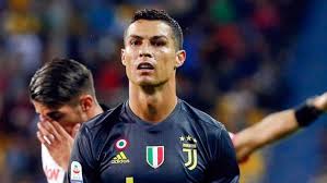 Elle illustre la force de magnus carlsen et vous aidera à comprendre pourquoi il est champion du monde d'échecs. Football Pour Cristiano Ronaldo Voici Les 10 Meilleurs Joueurs De La Derniere Decennie Sans Aucun Africain