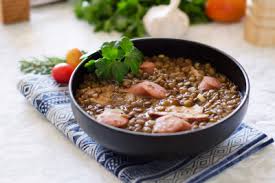 Recette Saucisses Aux Lentilles Supertoinette Recette Saucisse Lentille Recette Recette Plat Facile