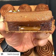 Repost Karim Bourgi Tarte Au Chocolat Caramel Karimbourgi Perfectcut Sharp Layers Hautecouture Patisserie Dessert Newc Desserts Caramel Yummy Food