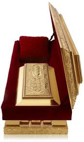 The Golden Casket Is Gilded In 24 Carat Gold And Bills Itself As The Most Luxurious Casket In The World Luxurious Fu Funeral Caskets Casket Funeral Planning