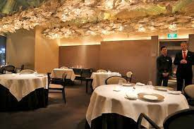 5 Best Romantic Restaurants In Singapore Romantic Restaurant Romantic Romantic Dates