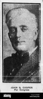 G cooper Black and White Stock Photos & Images