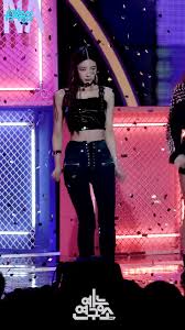 Itzy dalla dalla (달라달라) (english version) lyrics. Itzy Dalla Dalla 19 Gif By Jer Gfycat